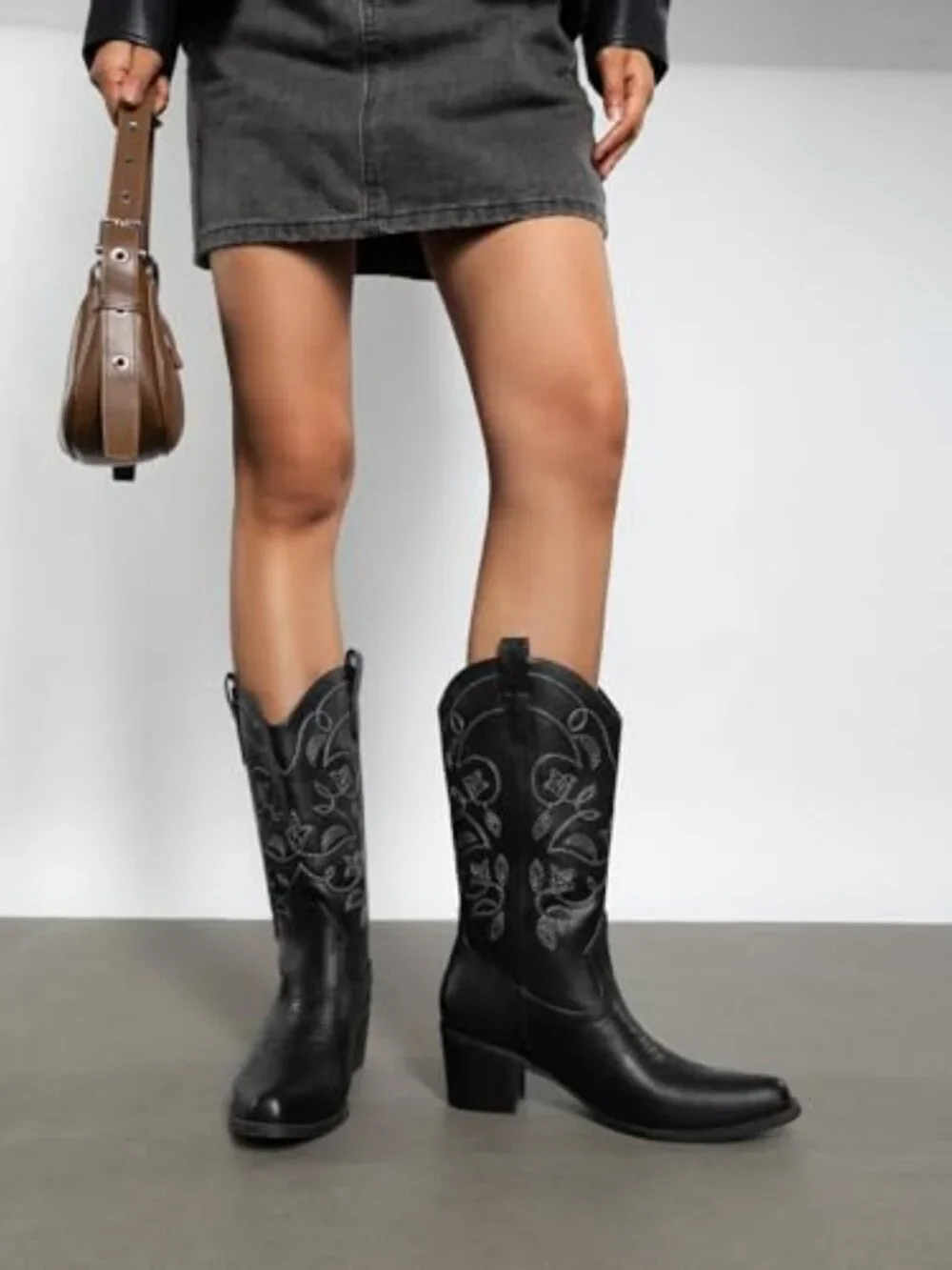 ๐ Womens Cowboy Boots Embroidery Western Cowgirl Boots V Cut Chunky - Black - Picture 2 of 7